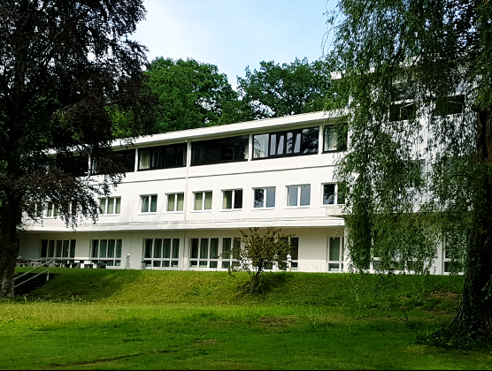 1180px 1180px Bureaupark1
